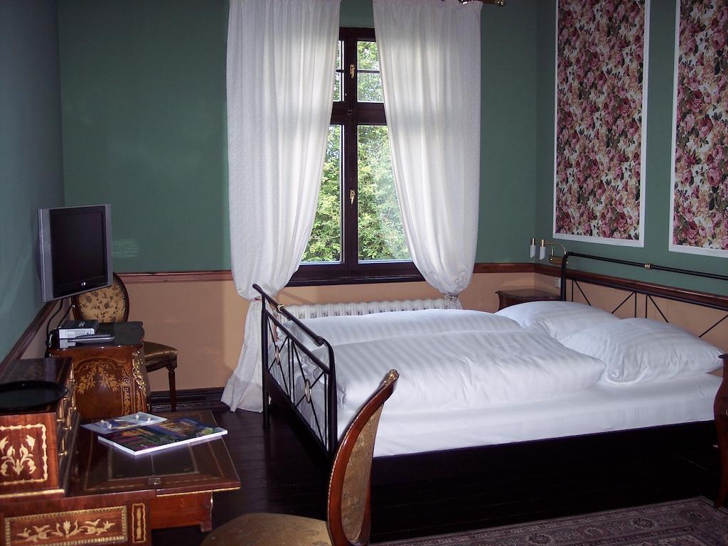 Gutshaus Kubbelkow Hotel Bergen Auf Rugen Cameră foto