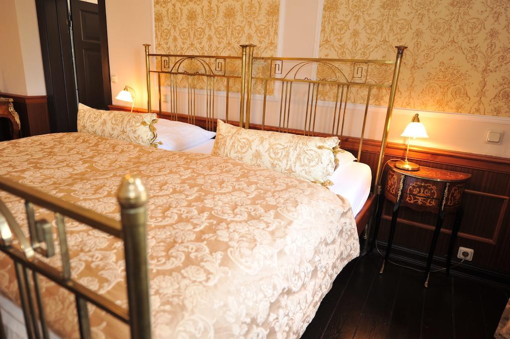 Gutshaus Kubbelkow Hotel Bergen Auf Rugen Cameră foto